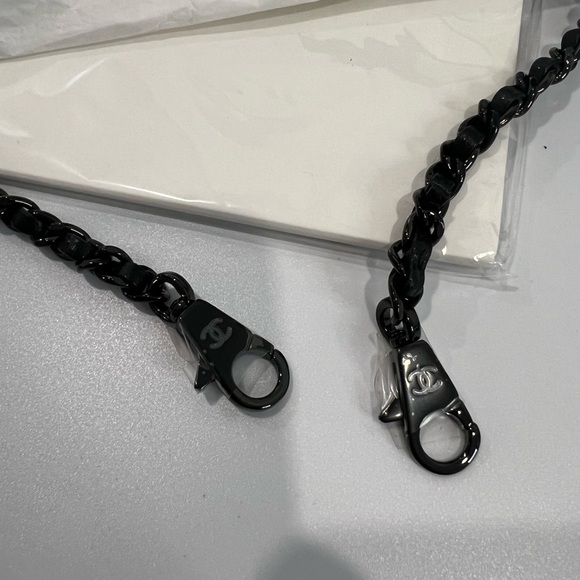 Chanel Black Chevron Coco Handle w Black Hardware - Picture 13 of 17